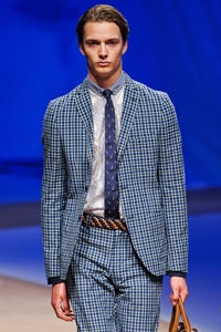 мужские галстуки 2012 Etro мужские галстуки 2012 Etro